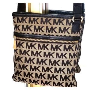 Michael Kors Crossbody Bag